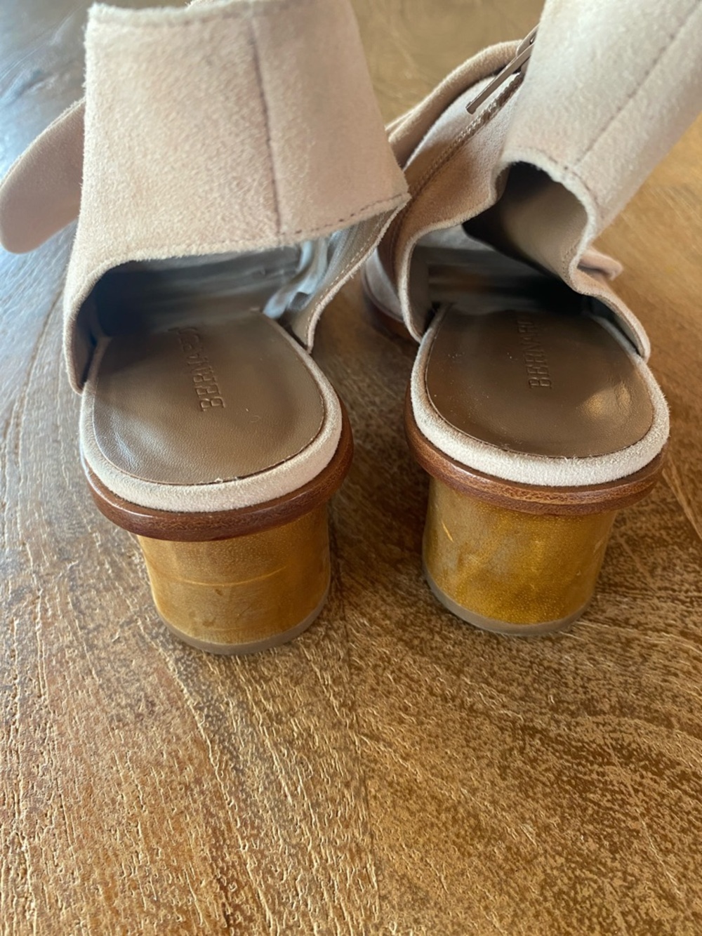 Bernardo “Luna” bow heels - Picture 10 of 15